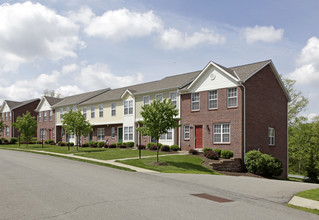 Crossings of Wexford in Wexford, PA - Foto de edificio - Building Photo