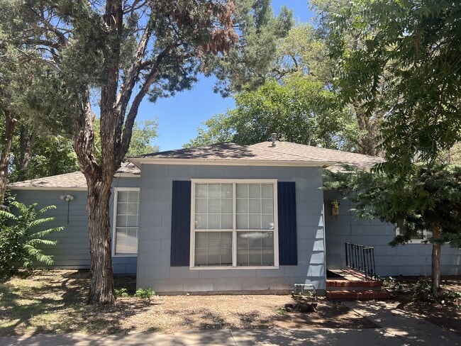 property at 2809 Elgin Ave