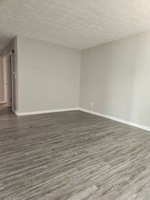 583 Eureka Springs Dr in Lexington, KY - Building Photo - Building Photo
