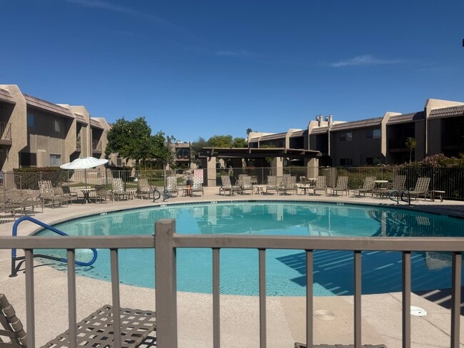 7430 E Chaparral Rd, Unit 108A in Scottsdale, AZ - Building Photo - Building Photo