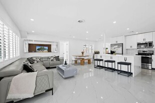 871 NW 23rd Terrace in Pompano Beach, FL - Building Photo