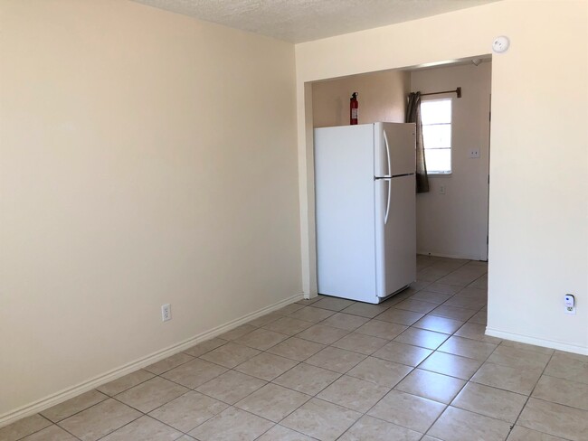 536 Alcazar St SE in Albuquerque, NM - Building Photo - Building Photo