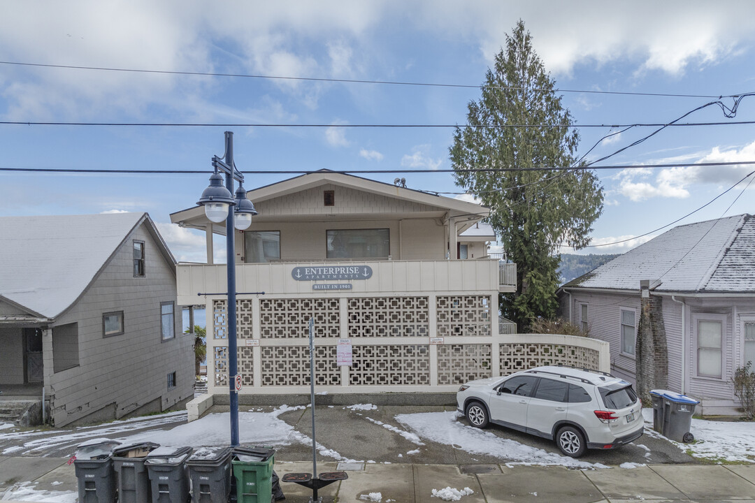 618 Washington Ave in Bremerton, WA - Building Photo