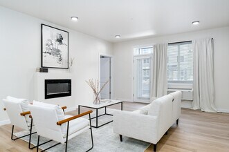 Sunlight Orchards in Vancouver, WA - Building Photo - Interior Photo