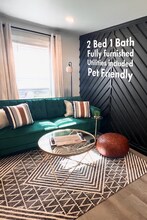 10 Glass St, Unit 2 in Pembroke, NH - Foto de edificio - Building Photo