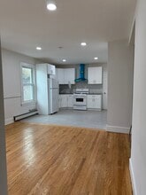 53 Southview St in Waterbury, CT - Building Photo - Building Photo