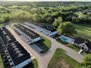 3405 Redbud Ln in Tulsa, OK - Building Photo - Building Photo