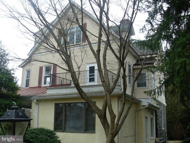 property at 101 S Princeton Ave