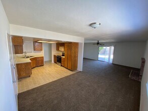 4409 Adidas Ave in Bakersfield, CA - Building Photo - Building Photo