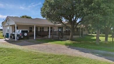 14301 County Rd 511 in Venus, TX - Building Photo - Building Photo