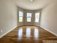 723 Parker St, Unit 2 in Boston, MA - Building Photo - Building Photo