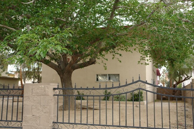 3371 Brussels St in Las Vegas, NV - Building Photo - Building Photo