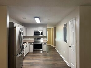 128 Swaying Pine Ct in Crestview, FL - Building Photo - Building Photo