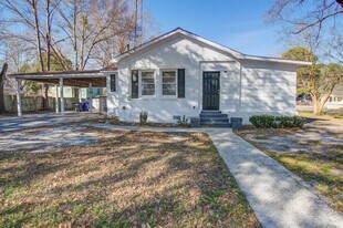 2615 Warm Ave in Charleston, SC - Building Photo