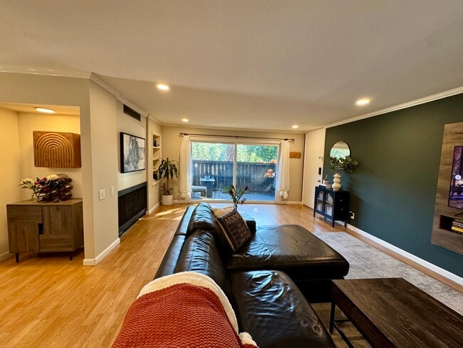 property at 31555 Lindero Canyon Rd