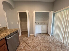 2427 Willimette Dr in Wesley Chapel, FL - Building Photo - Building Photo