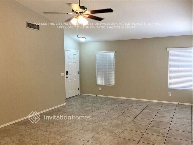 10343 E Emelita Ave in Mesa, AZ - Building Photo - Building Photo