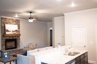 3919 Rose Hl Ct in Denison, TX - Building Photo - Building Photo