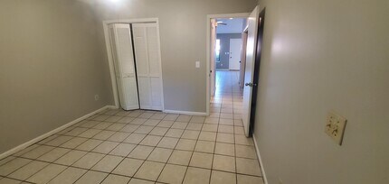 2368 Hartsfield Way in Tallahassee, FL - Building Photo - Building Photo