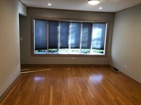 2004 Milton Ave in Park Ridge, IL - Building Photo