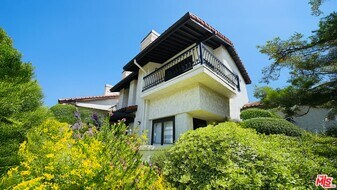 1488 Palisades Dr in Los Angeles, CA - Building Photo