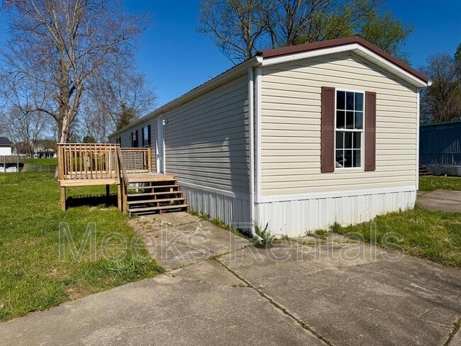 property at 17 Riddle MHP