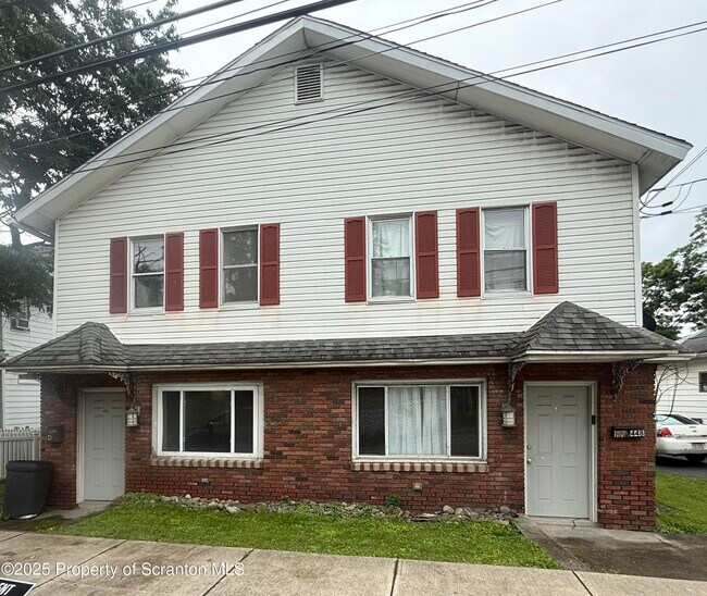 property at 450 N Main St