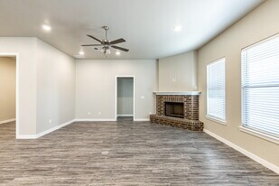 7505 98th Pl in Lubbock, TX - Building Photo