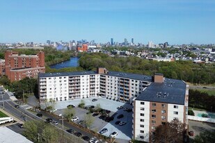 151 Coolidge Ave in Watertown, MA - Building Photo