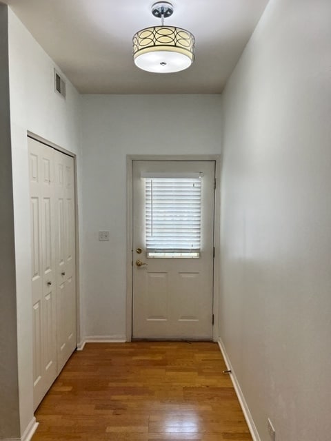 1905 Golden Gate Ln in Naperville, IL - Building Photo - Building Photo
