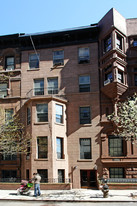 17 W 82nd St Apartments