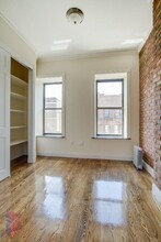 3 W 103rd St in New York, NY - Building Photo - Building Photo