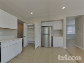 13741 Starshine Dr in Victorville, CA - Building Photo - Building Photo