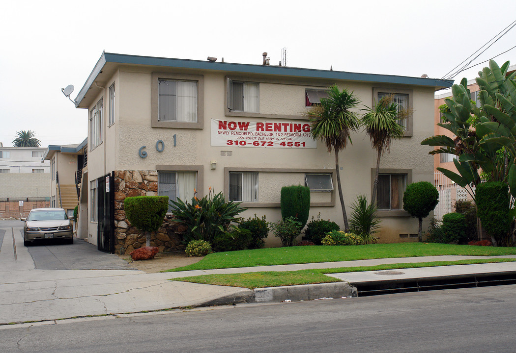 601-05 W. Hyde Park Blvd in Inglewood, CA - Foto de edificio