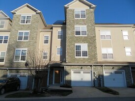 3700 Bedford Dr in North Beach, MD - Building Photo