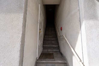 1758 N Alexandria Ave, Unit 1758.5 in Los Angeles, CA - Building Photo - Building Photo