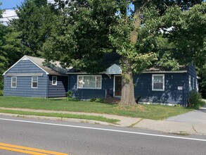 4332 Albany Post Rd in Hyde Park, NY - Building Photo - Building Photo