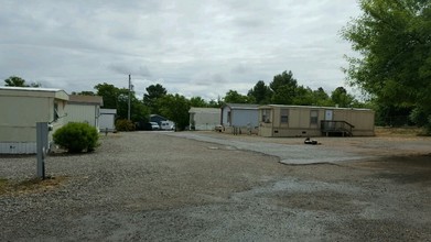 10 space 10th Strett Mobile Home Park in Cottonwood, AZ - Building Photo - Building Photo