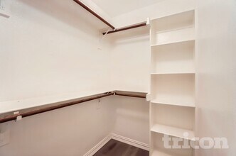 4614 W Lake Highlands Dr in The Colony, TX - Building Photo - Building Photo