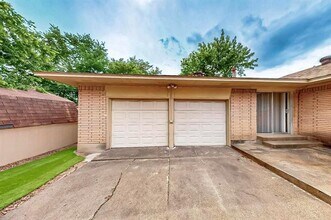532 Donlee Rd in Lancaster, TX - Building Photo - Building Photo