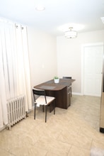145 145th Dr-Unit -145 drive Jamaica 11434 in Queens, NY - Foto de edificio - Building Photo