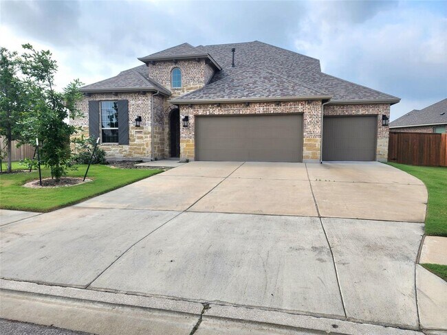 property at 3552 De Soto Loop