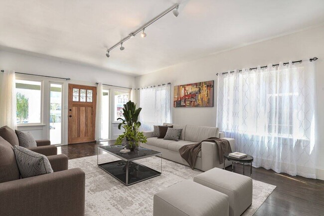 2947 Van Buren Pl, Unit 2947