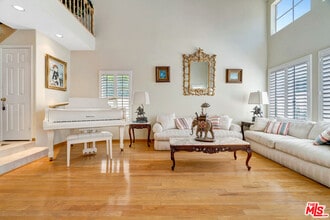 7435 Bobbyboyar Ave in Los Angeles, CA - Building Photo - Building Photo