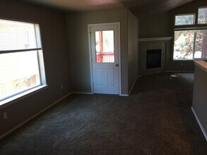 399 SW Garfield Ave-Unit -100 in Bend, OR - Building Photo - Building Photo