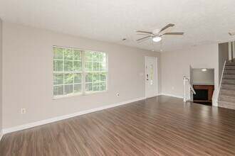 3296 Goldenchain Dr in Stonecrest, GA - Building Photo - Building Photo