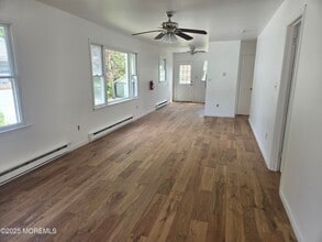 330 Elizabeth Ave in Toms River, NJ - Building Photo - Building Photo