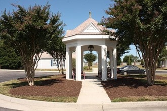 Rohoic Wood Apartments and Townhomes in Petersburg, VA - Building Photo - Building Photo