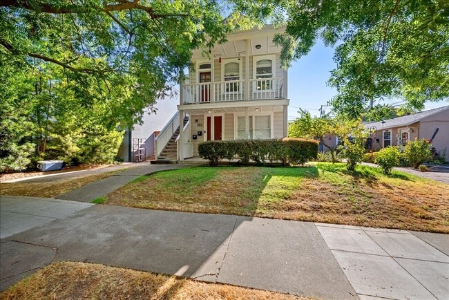 property at 1913-1913 14th St