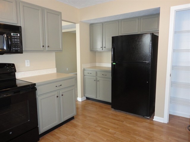 1777 Woodstock Dr in Brownsburg, IN - Building Photo - Building Photo